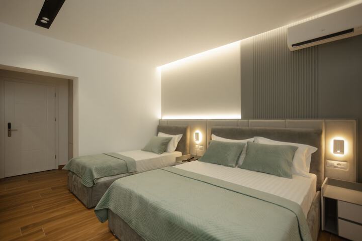 Room 27 of 58