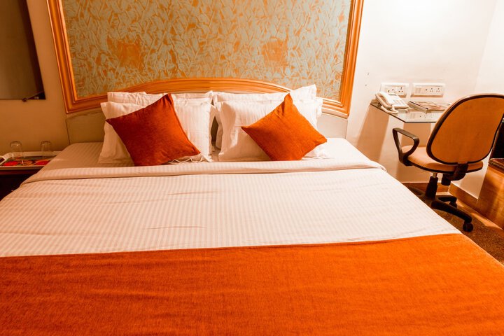 Room 15 of 22
