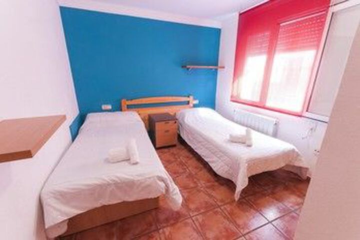 Room 6 of 15