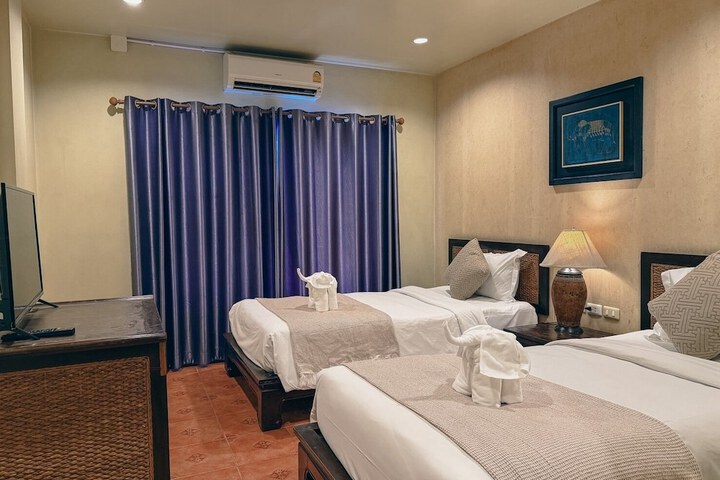 Room 32 of 81