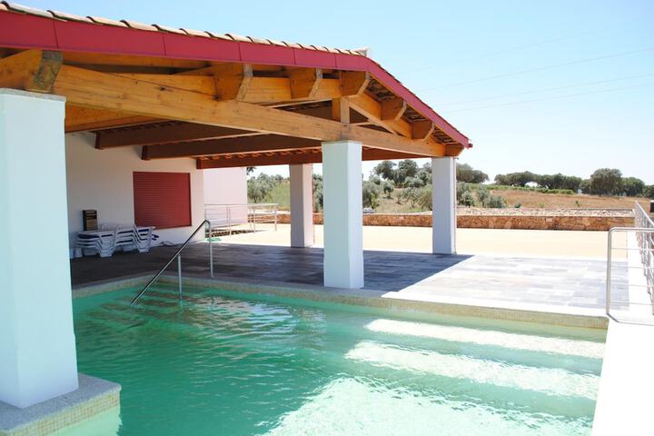 Pool 23 of 41