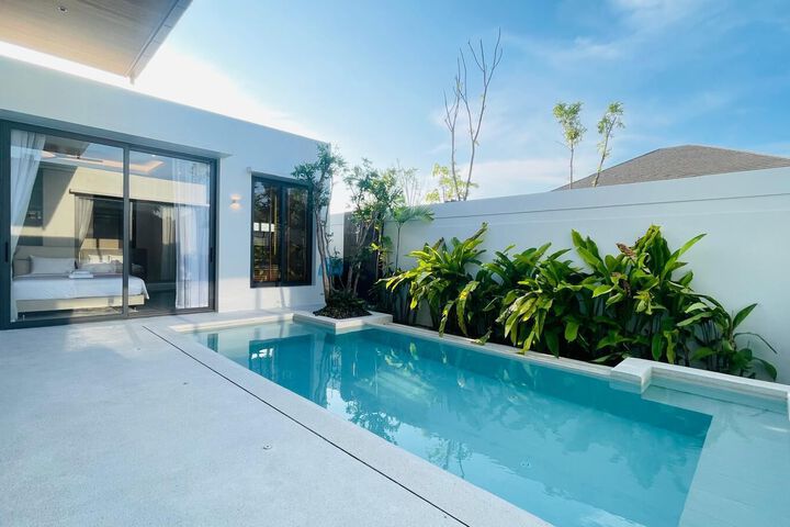 Pool 63 of 107
