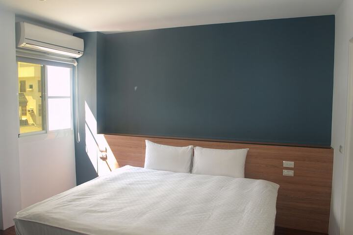 Room 22 of 41