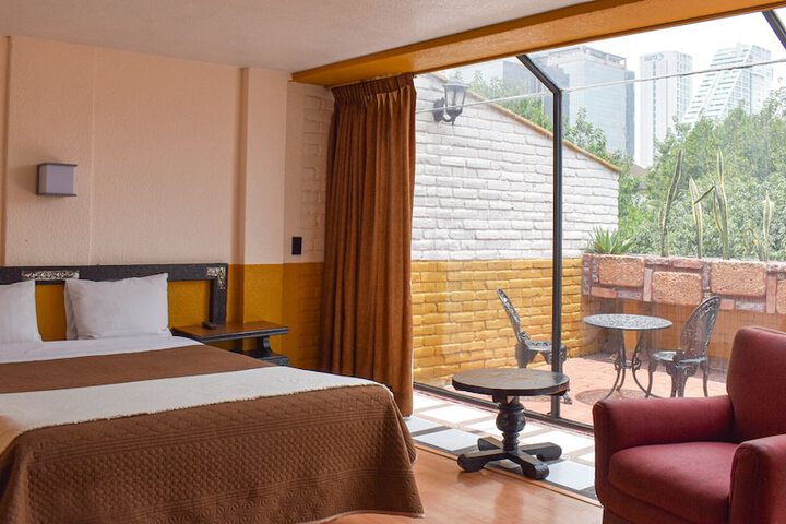 Room 32 of 57