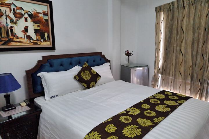 Room 3 of 21