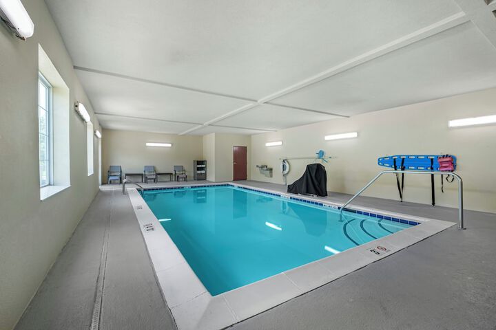 Hotel Pool