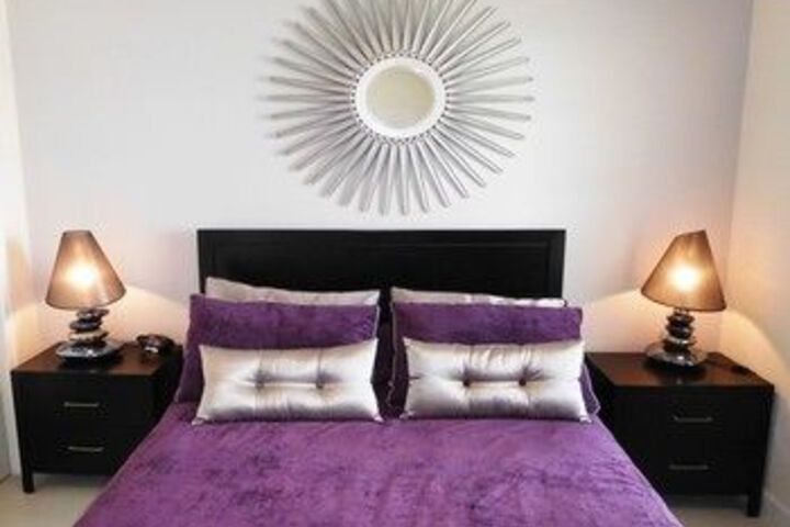 Room 4 of 18
