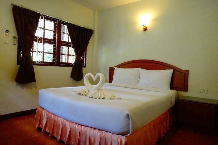 Room 5 of 116