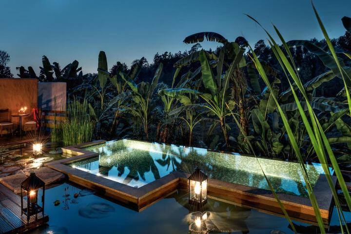 Pool 18 of 41