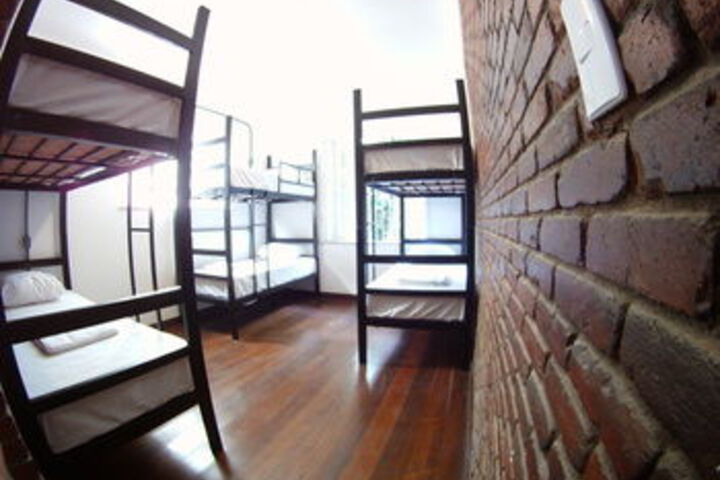 Room 18 of 36