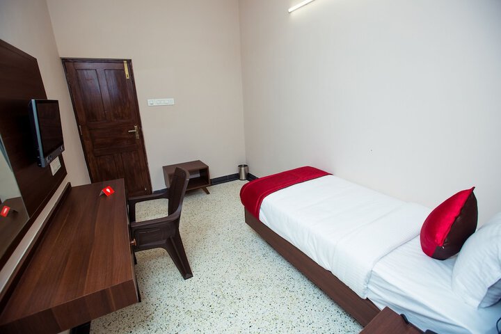 Room 17 of 19