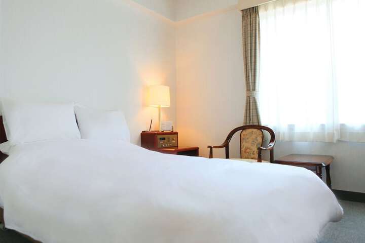 Room 5 of 29