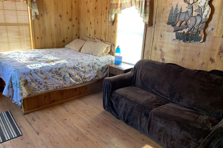 Room 4 of 53