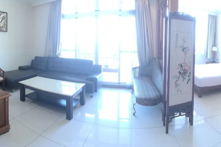 Room 6 of 22