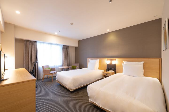 Room 13 of 237