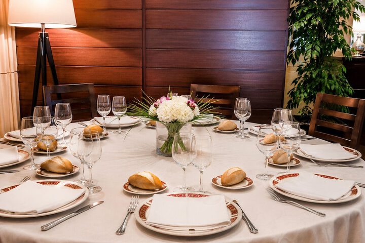 Dining 82 of 133