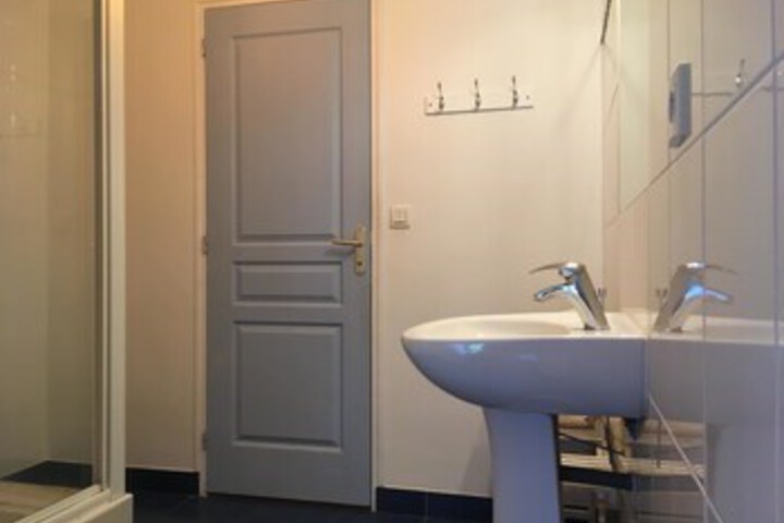 Room 34 of 52