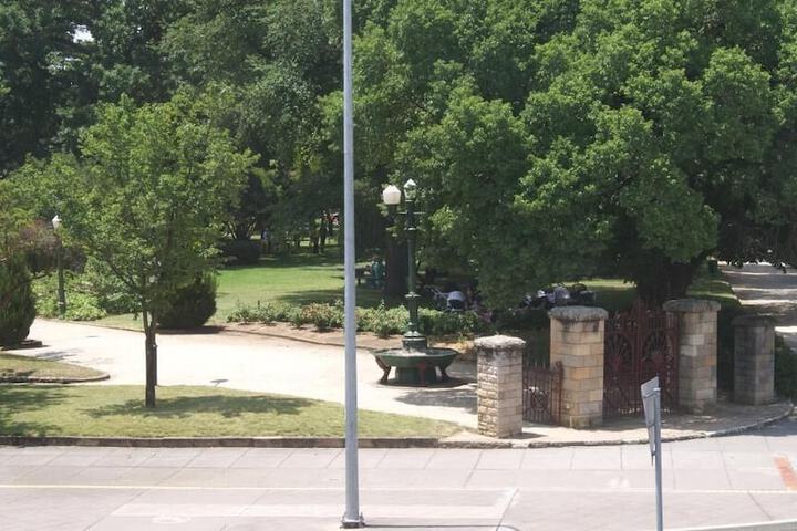 Property Grounds 35 of 43