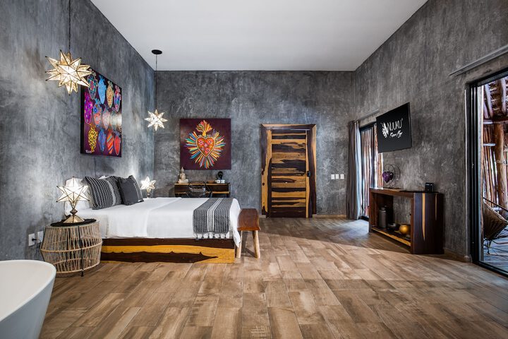 Room 11 of 74
