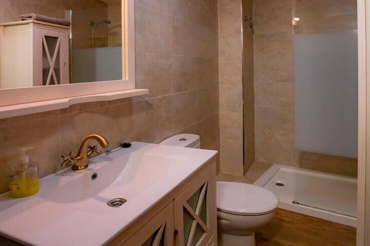 Room 15 of 49