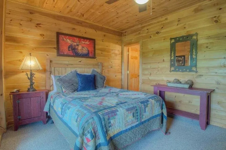 Room 6 of 17