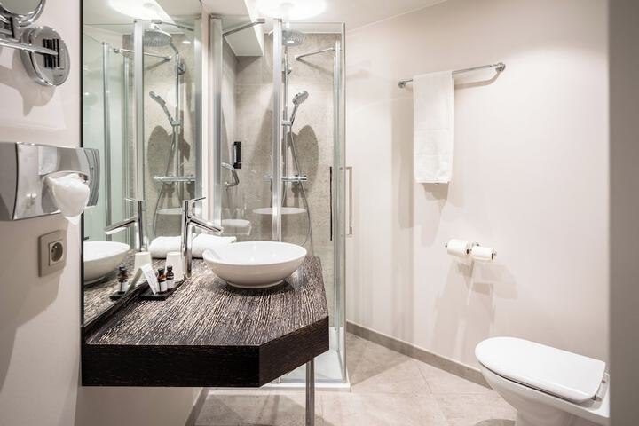 Bath Interior