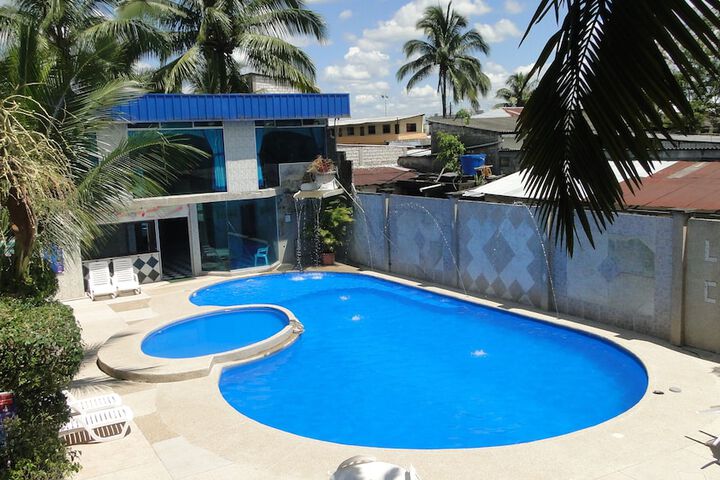 Pool 17 of 30