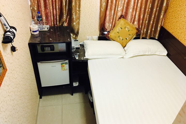 Room 76 of 139