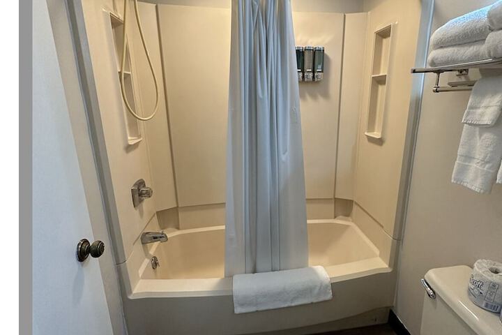 Hotel Interior 23 of 40