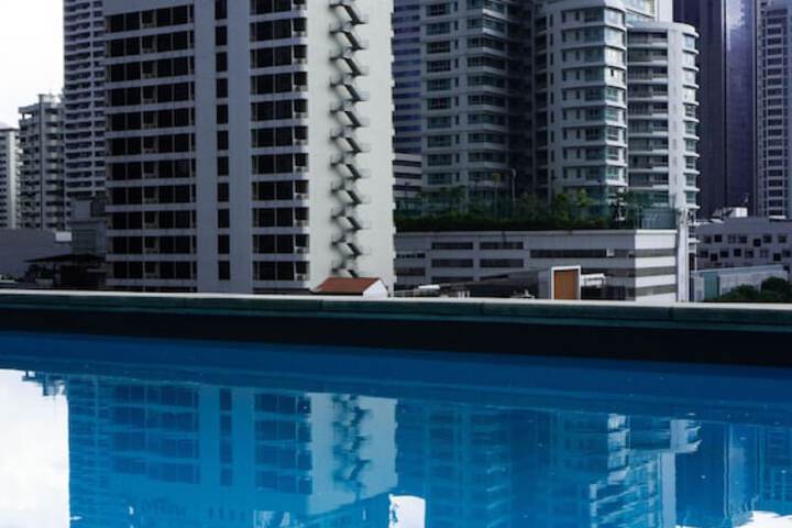 Tints of Blue Hotel