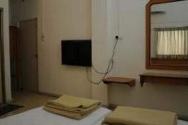 Room 8 of 20