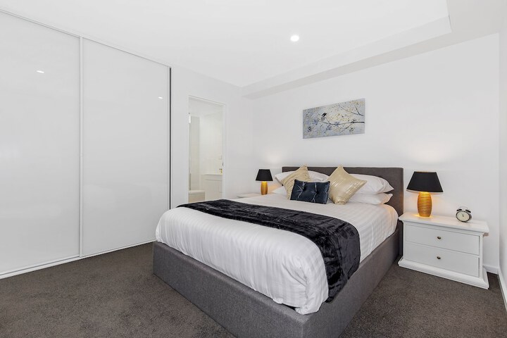 Room 3 of 27