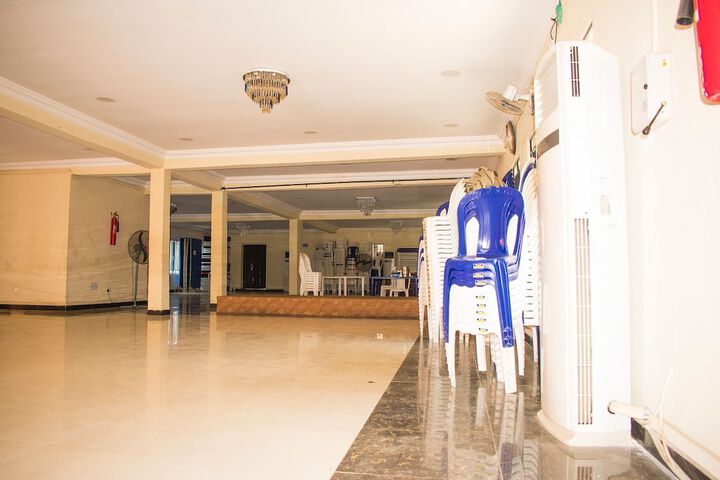 Ballroom/Hall 4 of 25