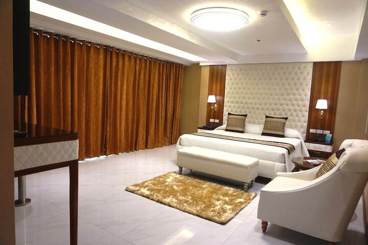 Room 26 of 62