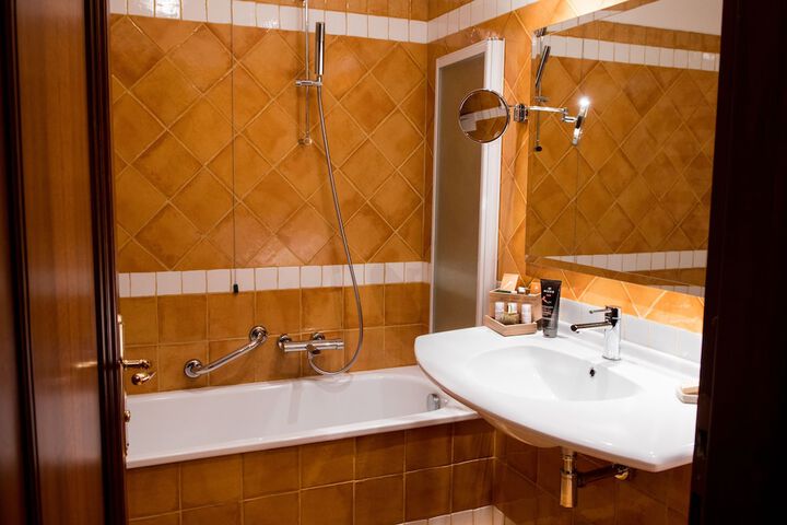 Room 29 of 57