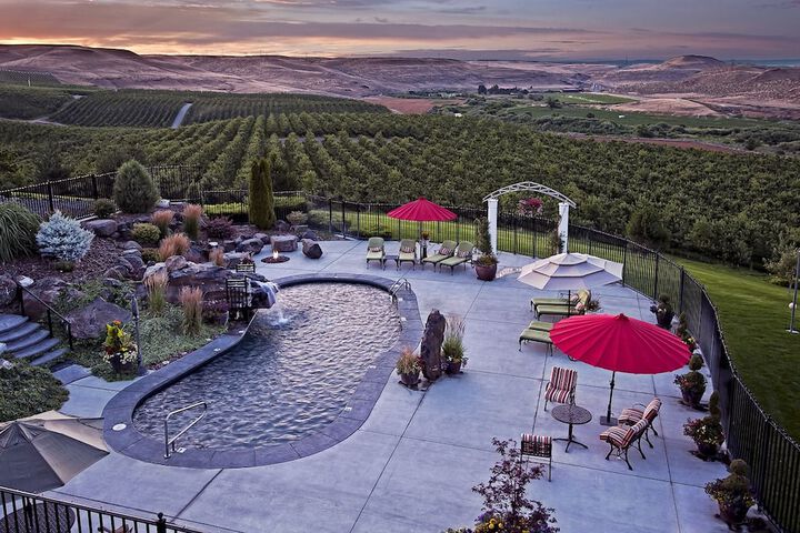 Pool 54 of 145