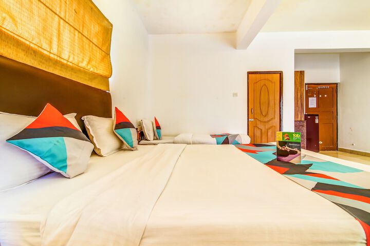 Room 4 of 15