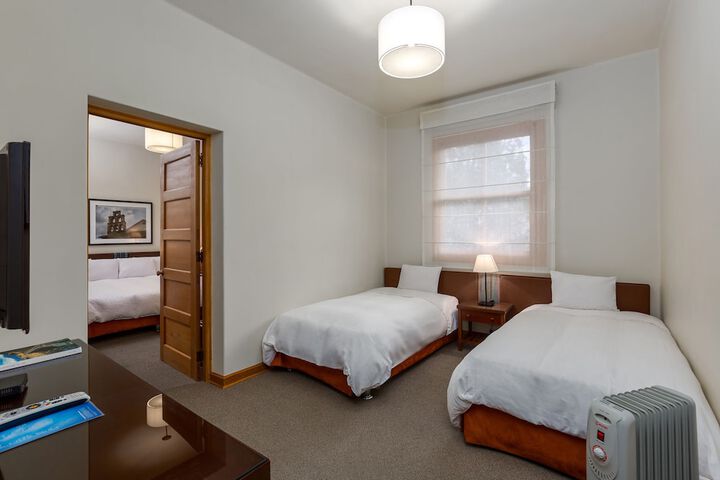 Room 14 of 91
