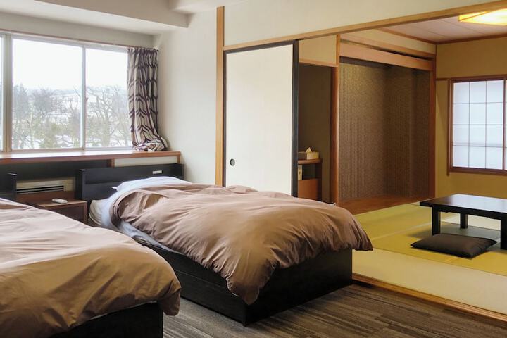 Room 9 of 43