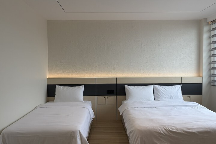 Room 25 of 71