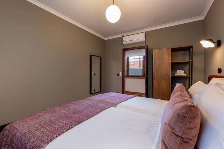 Room 33 of 75
