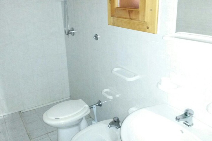 Room 12 of 23