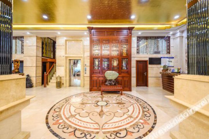 Hotel Interior 12 of 22