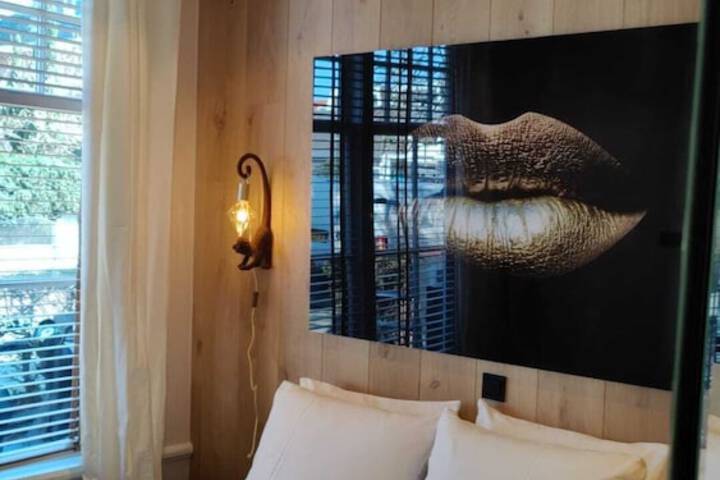 Room 29 of 47