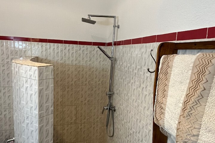 Room 18 of 32