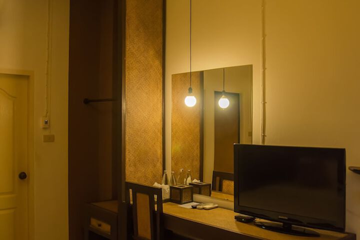 Room 15 of 76