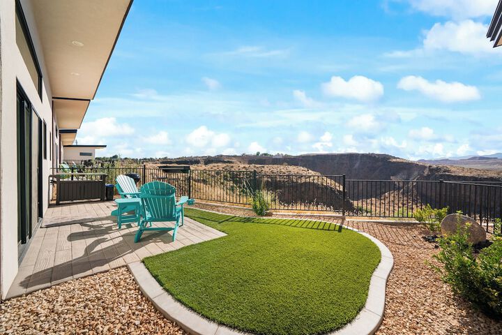 Terrace/Patio 33 of 65
