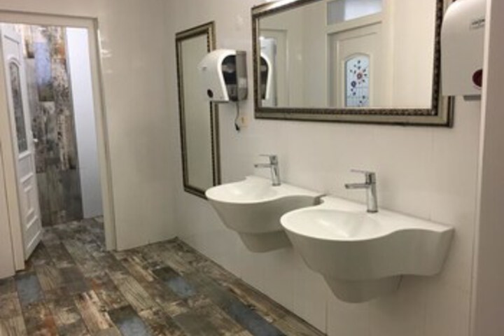 Room 3 of 25