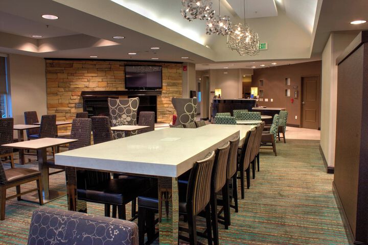 Dining Photos