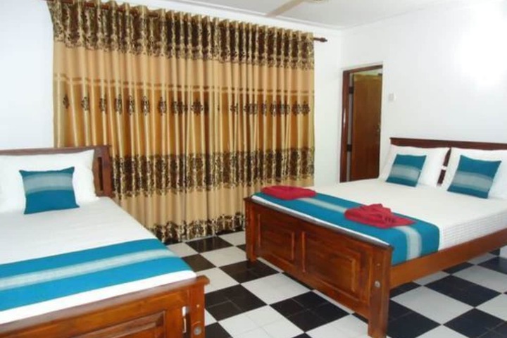 Room 7 of 20